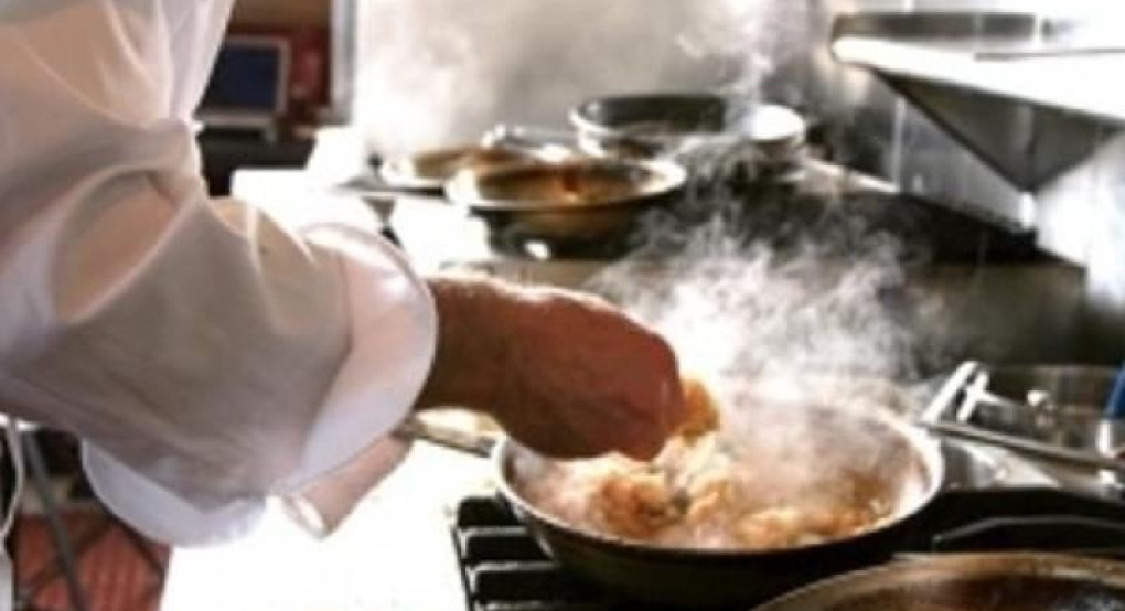 Γιαννιτσώτικη...Καλαμαροπλοκαμοχταποδοπικαντικοσαλτσάτα!