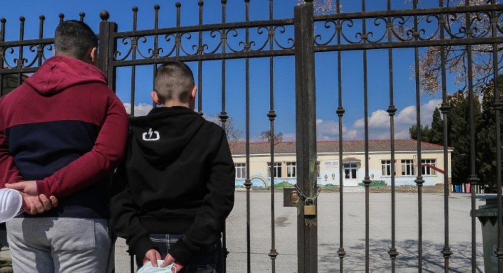 Κορωνοϊός: Να λήξει τώρα η σχολική χρονιά προτείνει μέλος της επιτροπής του υπ. Υγείας 