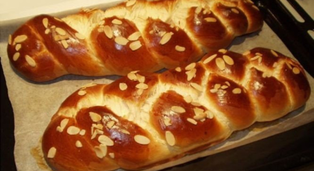 Αγιορείτικη συνταγή για τα πιο μαστιχωτά τσουρέκια