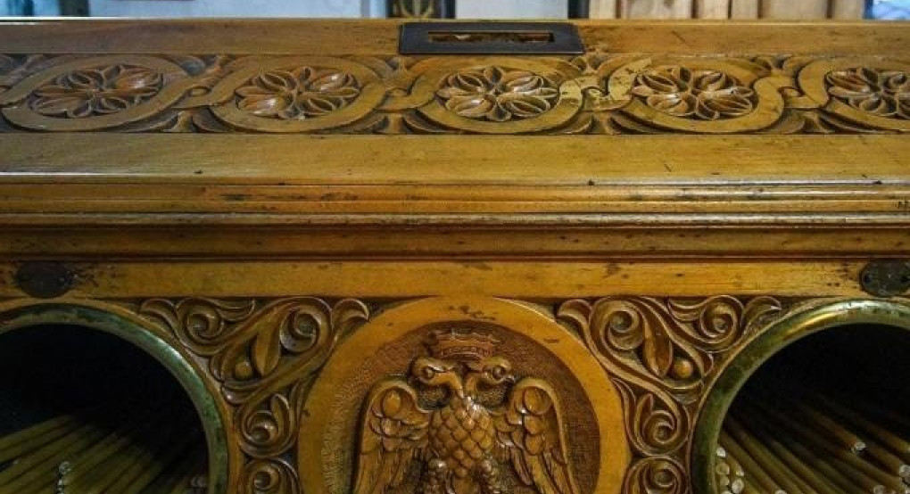 Επέμβαση της ΕΛ.ΑΣ. και σύλληψη για συγκέντρωση 100 ατόμων στο ναό Αγίας Βαρβάρας