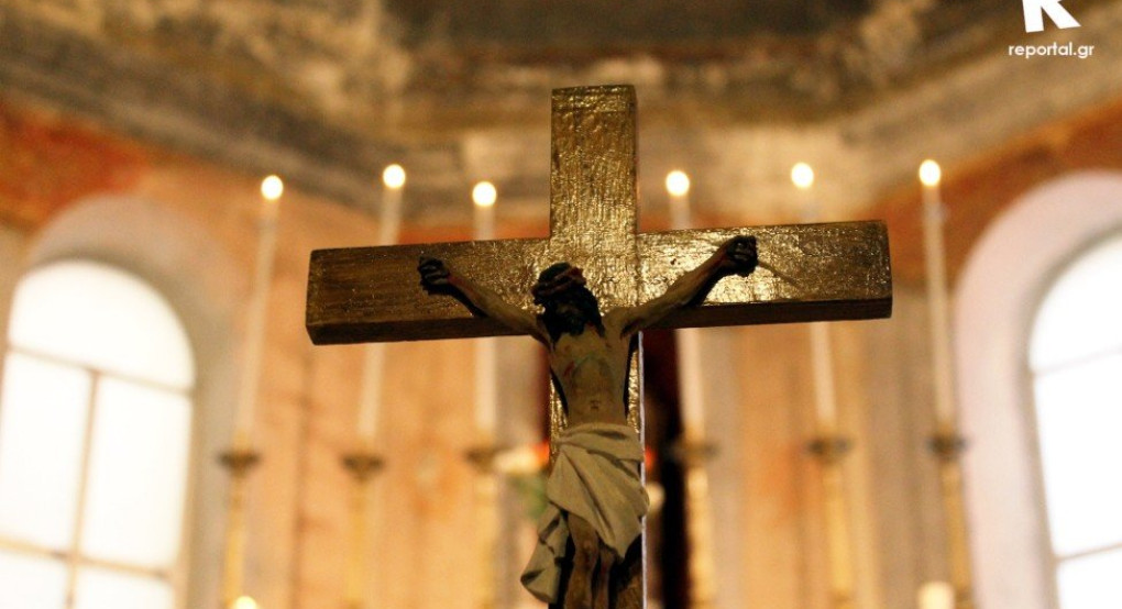 Πάσχα Καθολικών: Κεκλεισμένων των θυρών η λειτουργία της Κυριακής των Βαΐων