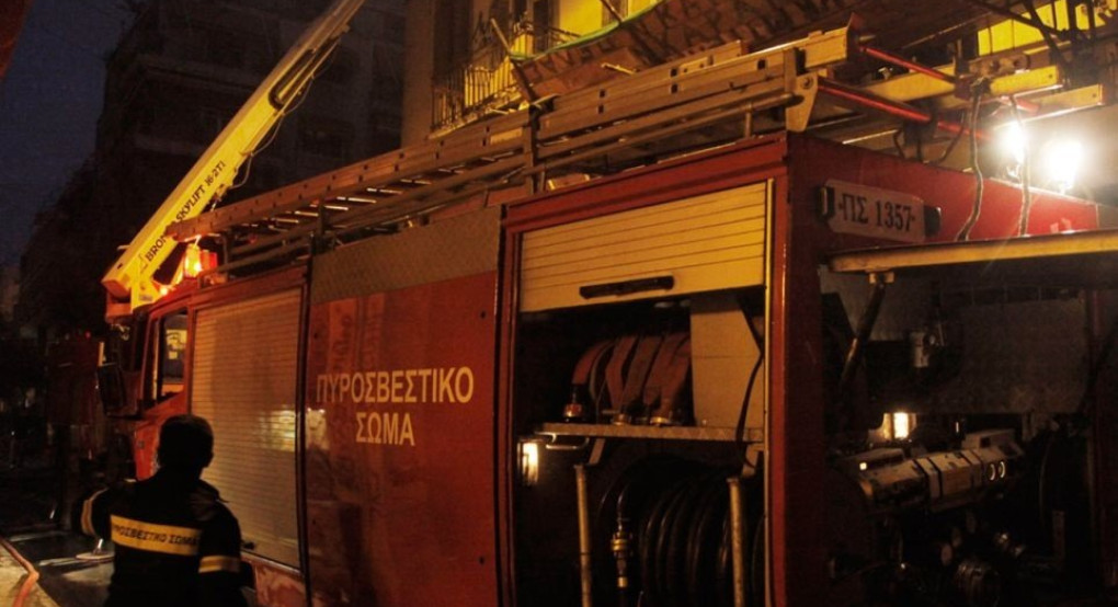 Φωτιά σε σχολικό συγκρότημα στην Καλαμαριά