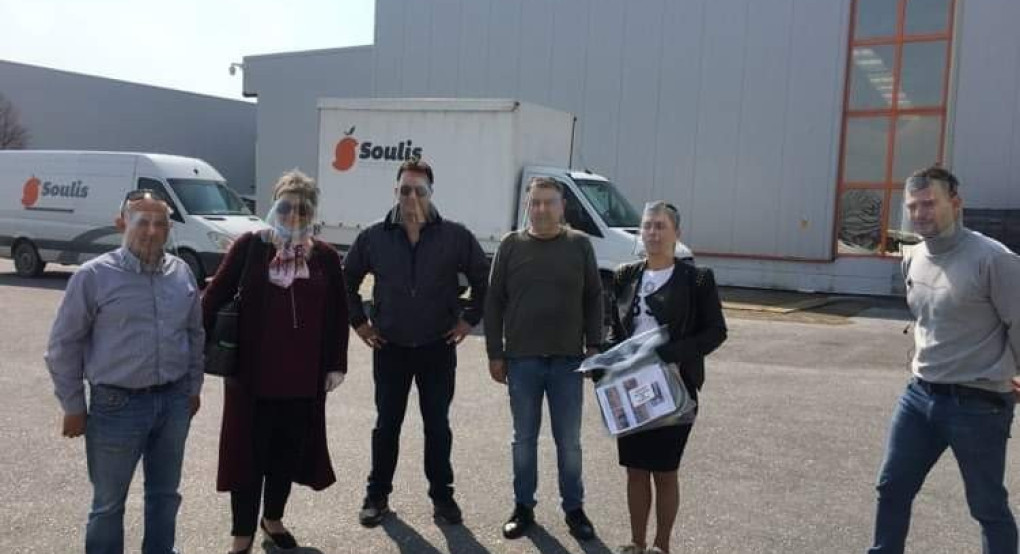 Ο Δήμος Σκύδρας παρέλαβε δωρεάν από την εταιρεία ΣΟΥΛΗΣ ΑΒΕΕ ασπίδες προστασίας προσώπου. 