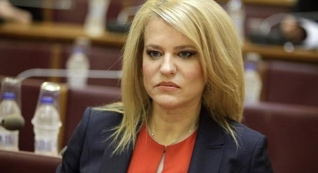 Ευχές από την Θοδώρα Τζάκρη για την Ανάσταση