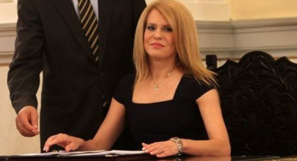 Η Θ. Τζάκρη για "την εξασφάλιση της διαθεσιμότητας των εργατών γης"