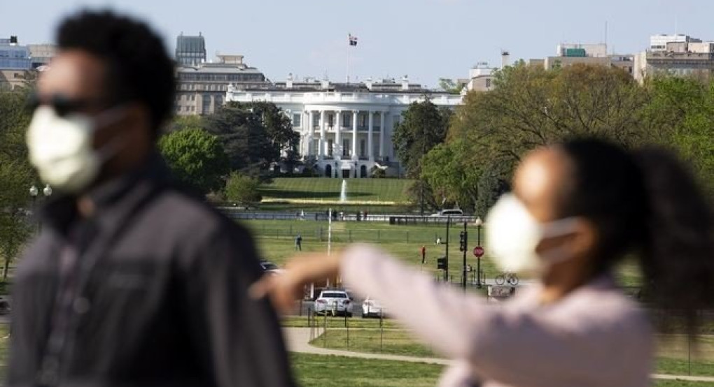 Χαλάρωση των μέτρων την Πρωτομαγιά σκέφεται ο Τραμπ