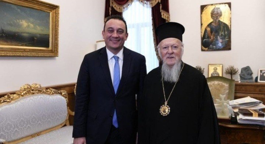 Επικοινωνία Κ. Βλάση με Βαρθολομαίο: Αμέριστη στήριξη της κυβέρνησης προς το Οικουμενικό Πατριαρχείο