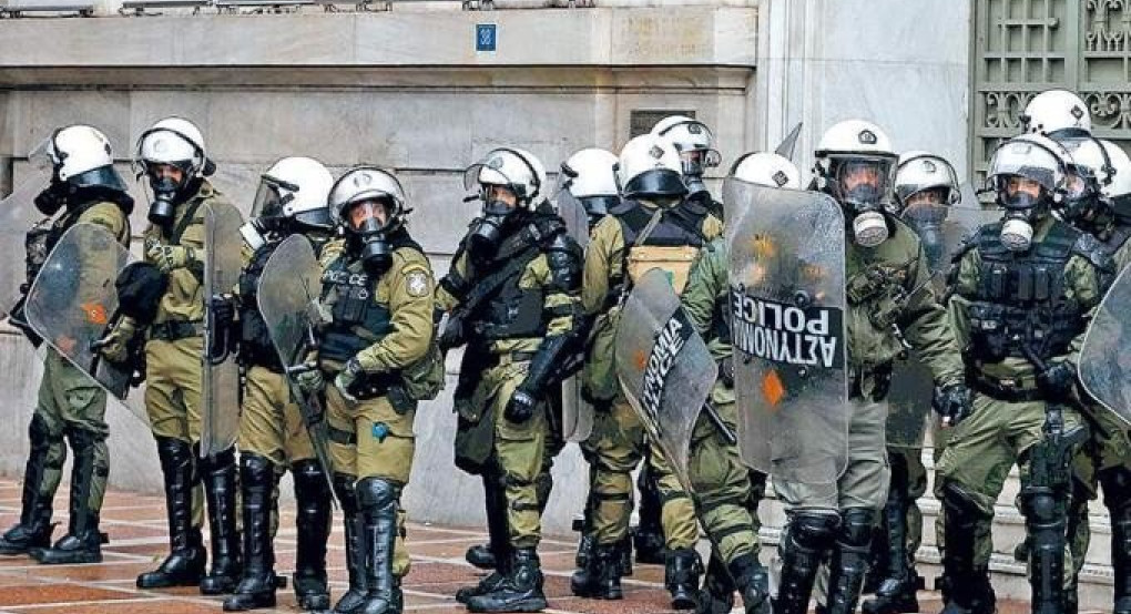 Πρώτο κρούσμα στα ΜΑΤ - Σε καραντίνα 15 αστυνομικοί