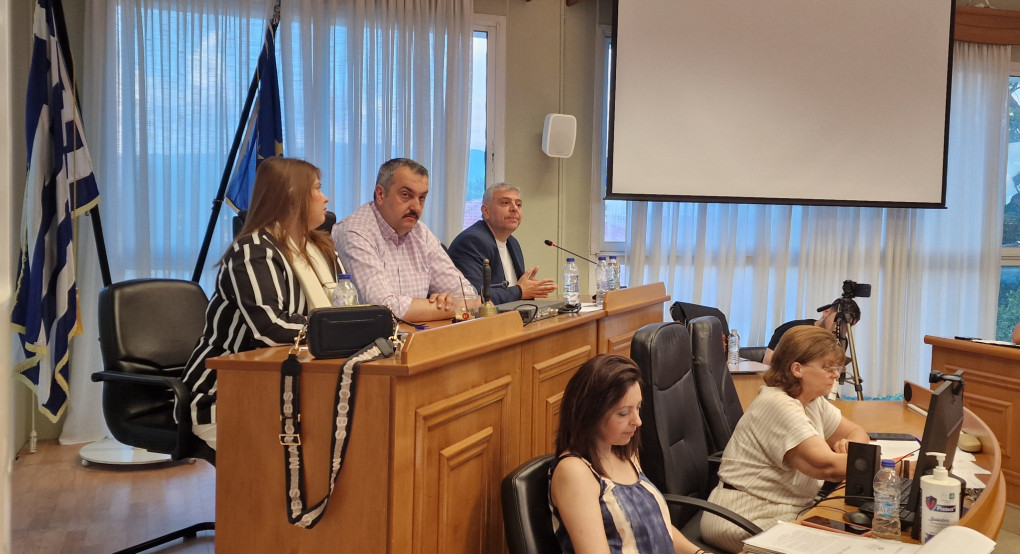 Δημοτικό Συμβούλιο Αλμωπίας: Γήπεδο Αριδαίας, αγροτικές αποζημιώσεις, τουρισμός και ένταση μεταξύ διοίκησης και αντιπολίτευσης