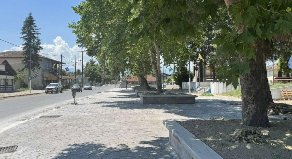 Άγιος Λουκάς: Στην ανάπλαση της πλατείας στην κοινότητα προχώρησε ο Δήμος Πέλλας