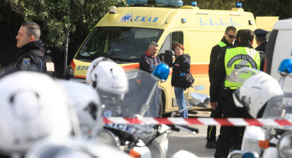 Δράμα: Αστυνομικός μαχαίρωσε τη σύζυγό του και αυτοκτόνησε