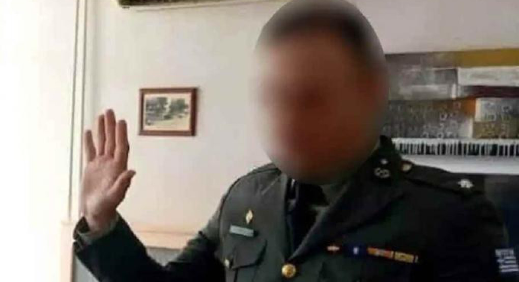 Σάλος με εικόνα στρατιωτικού να ορκίζεται στο Δωδεκάθεο – «Όσα λέγονται είναι λανθασμένα, δεν ορκίστηκα στον Δία» λέει ο ίδιος