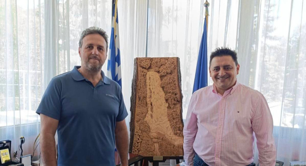 Γιάννης Τσεπκεντζής: Η ξυλογλυπτική αναπτύσεται εντυπωσιακά , γίνεται ίδιον του τόπου μας