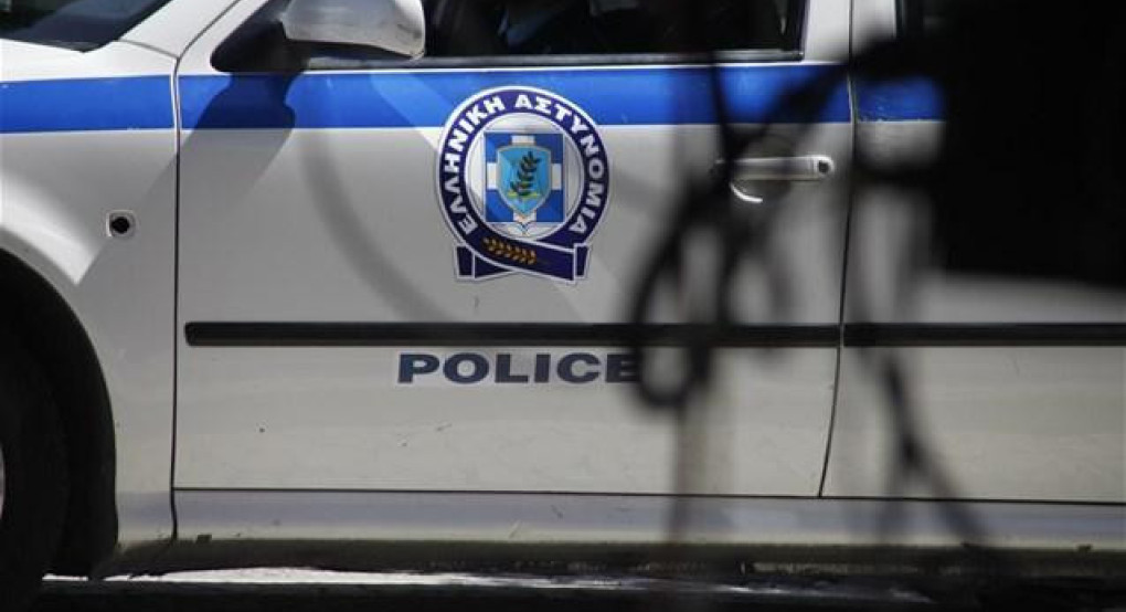 Λάρισα: Εφιαλτικές στιγμές για 45χρονη που την κρατούσε όμηρο ο πρώην σύζυγός της - Απειλούσε να την κάψει