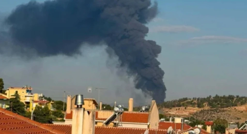 Φωτιά σε επιχείρηση στον Ασπρόπυργο, τρεις διασωληνωμένοι -Εστάλη μήνυμα 112