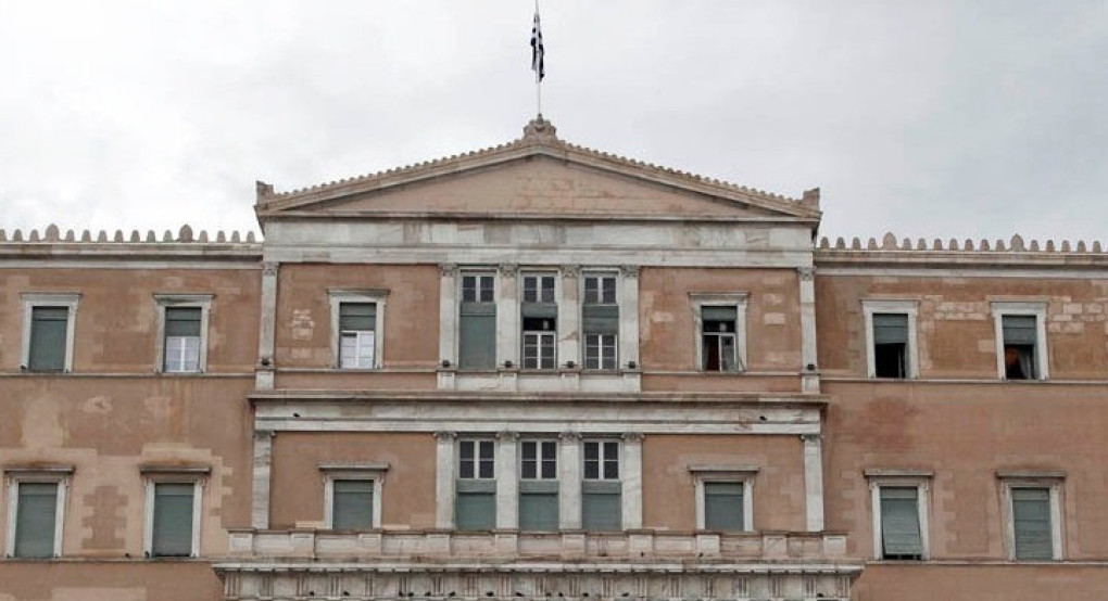 Βουλή: Ανακοινώθηκαν οι παραιτήσεις του Σ. Φάμελλου και του Γ. Καραμέρου