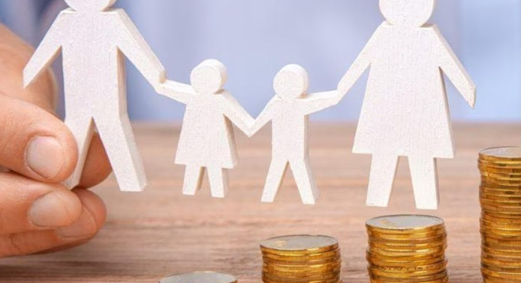 Επίδομα 150€ ανά παιδί: Ποιοι θα το πάρουν αυτόματα – Πότε θα γίνουν οι πληρωμές