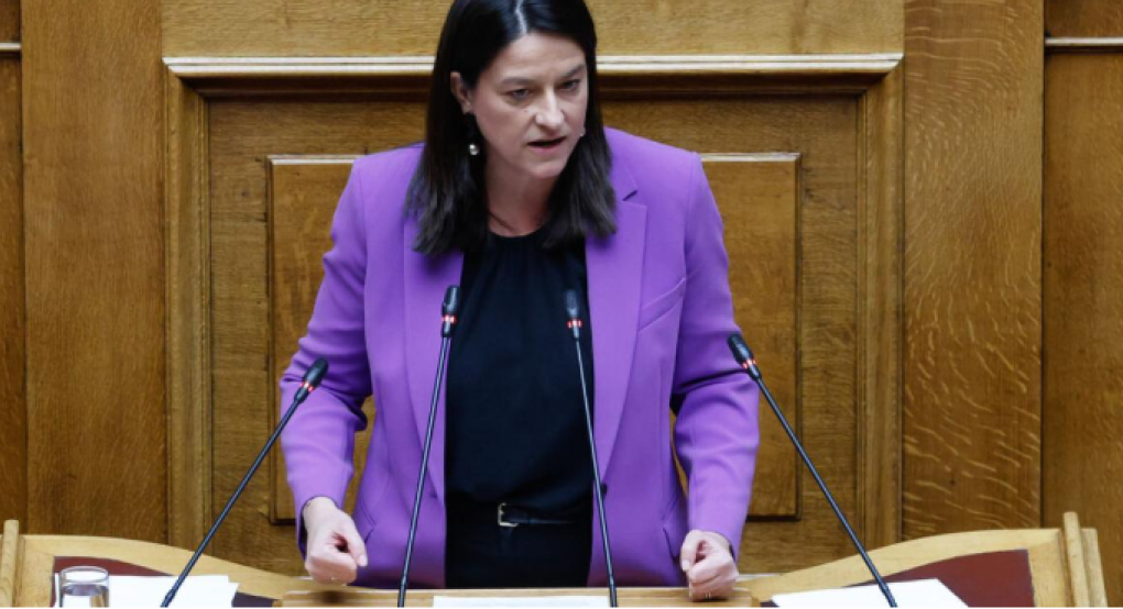 Κεραμέως: Καμία περικοπή στις συντάξεις χηρείας μετά την τριετία