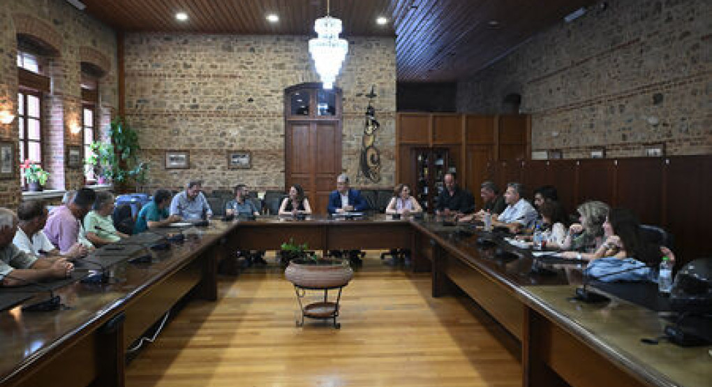 Συνάντηση των Αγροτικών Συλλόγων Ημαθίας και Πέλλας με τον Γενικό Γραμματέα της ΚΕ του ΚΚΕ, Δημήτρη Κουτσούμπα