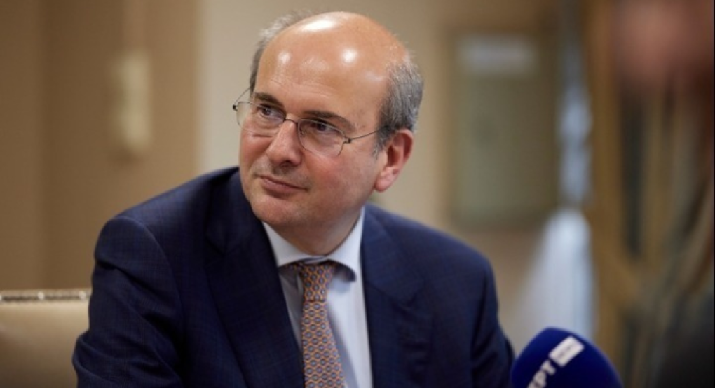 Κ. Χατζηδάκης: Μείωση 10 λεπτά στην αμόλυβδη και 5 λεπτά στο ντίζελ