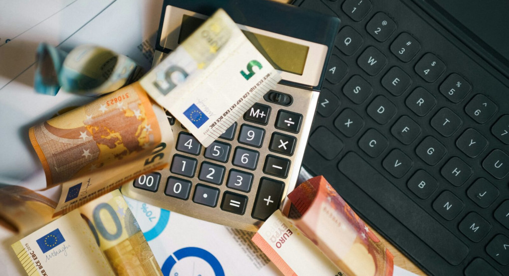 Πληρωμές e-ΕΦΚΑ και ΔΥΠΑ: Ποιοι θα δουν χρήματα έως 10 Ιουλίου