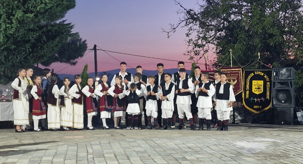 Με επιτυχία άνοιξε η αυλαία της 25ης Γιορτής Κερασιών στον Αρχάγγελο Αλμωπίας