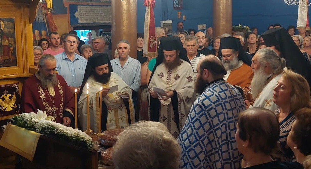 Με κατάνυξη ο Πανηγυρικός Εσπερινός στον Ιερό Ναό Αγίου Παντελεήμονος στο Αρσένι – Παρών ο Αντιπεριφερειάρχης Πέλλας Ιορδάνης Τζαμτζής