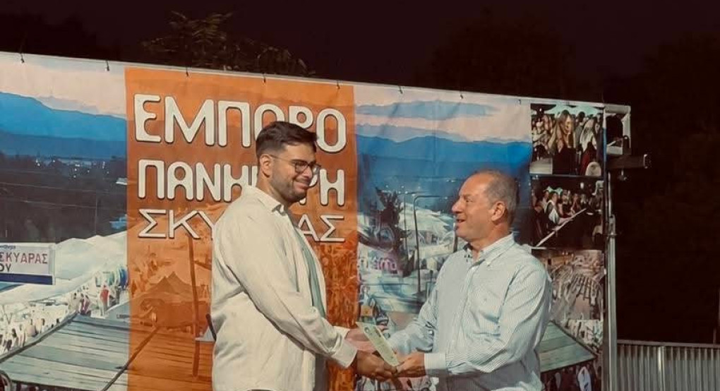Τιμητική διάκριση για τον φωτογράφο Κωνσταντίνο Αλιφέρη από τον Δήμο Σκύδρας