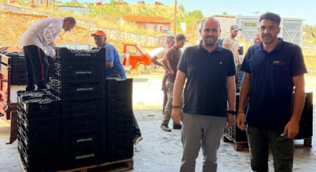 Επίσκεψη Λάκη Βασιλειάδη σε συνεταιρισμούς, ομάδες παραγωγών, διαλογητήρια, κέντρα παραλαβών και επιχειρήσεις που διακινούν προϊόντα στην περιοχή της Έδεσσας