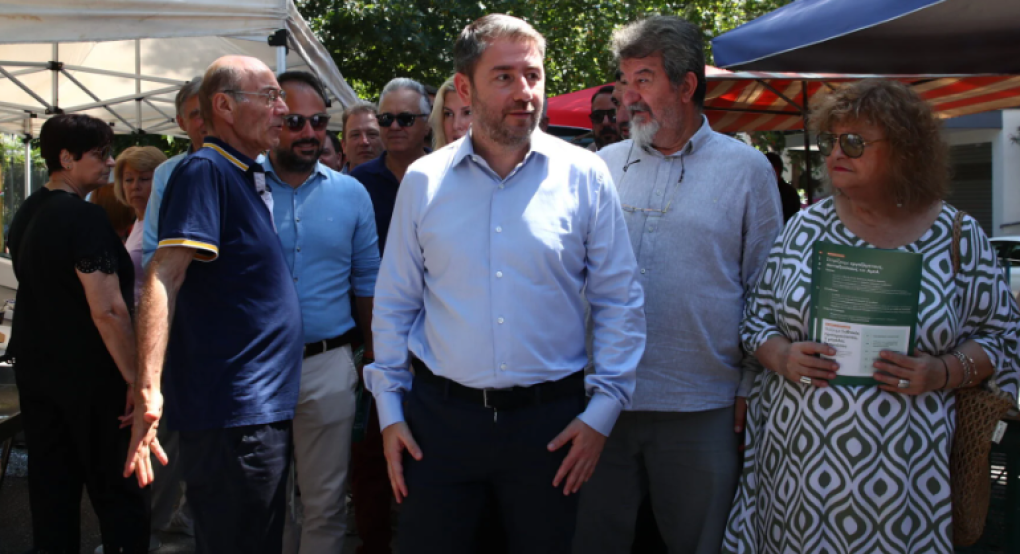 Ανδρουλάκης από Θεσσαλονίκη: «Μητσοτάκης και Τσίπρας πήγαν τη χώρα πίσω – Καλώ τους πολίτες να επιλέξουν αλλαγή σελίδας»