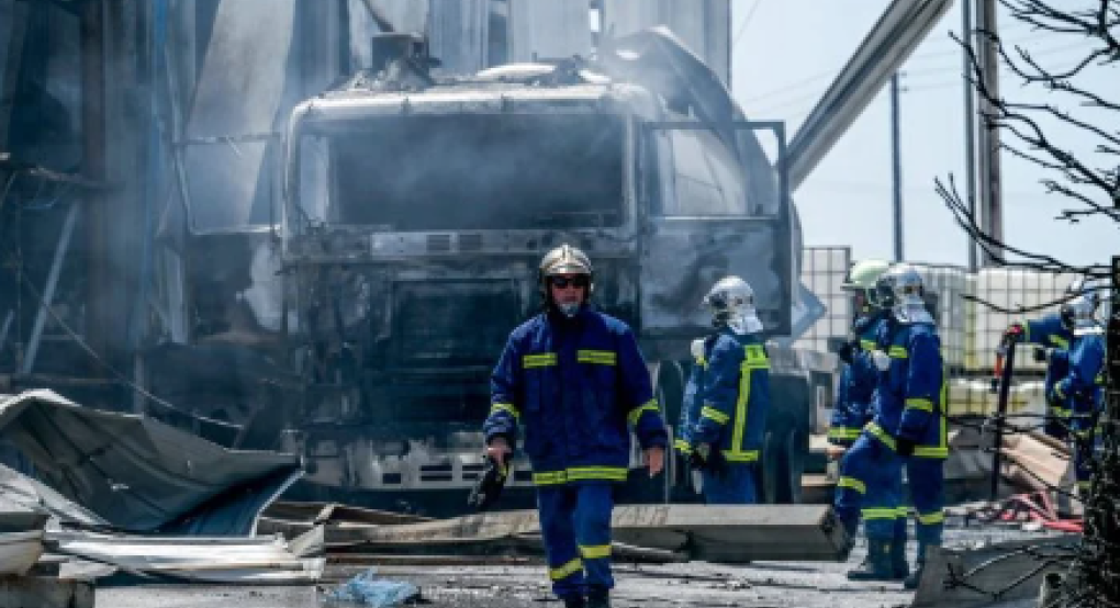 Εξαμίλια Κορινθίας: Τρεις συλλήψεις για τη φονική έκρηξη σε εργοστάσιο
