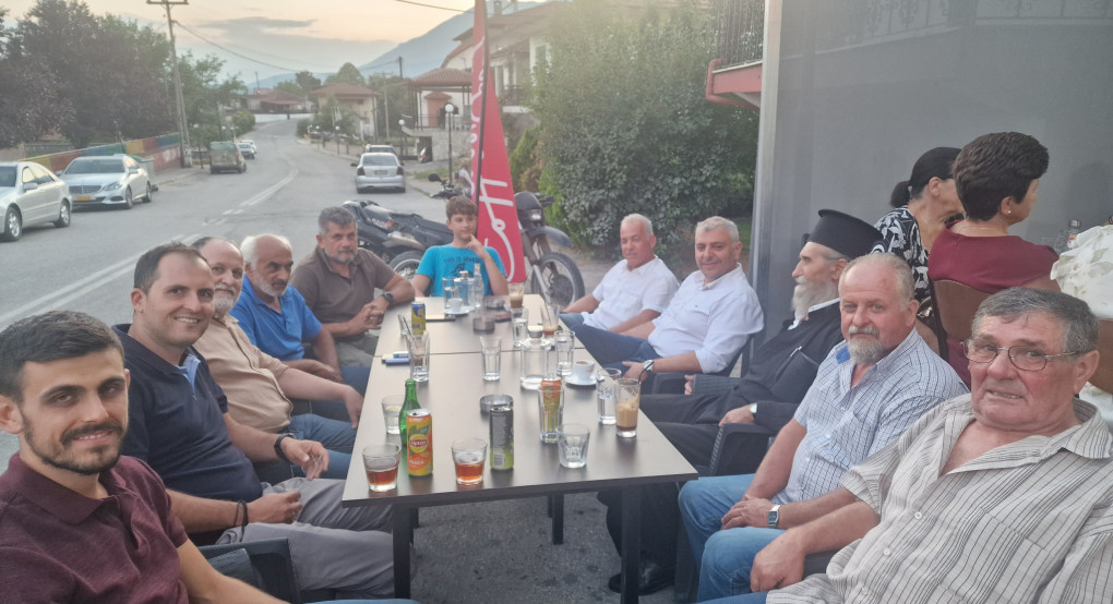 Δίπλα στον κόσμο ο Νίκος Παρούτογλου – Συνομίλησε με πολίτες στην Περικλεία