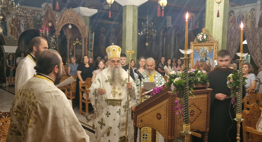 Αρχιερατική Αγρυπνία στην Αριδαία – Ο Επίσκοπος Αλμωπίας Στέφανος έψαλε τα Εγκώμια στην Παναγία