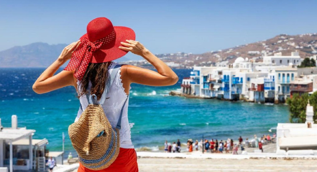 Τουρισμός για Όλους: Πότε ανοίγει η πλατφόρμα για τις αιτήσεις – Οι δικαιούχοι