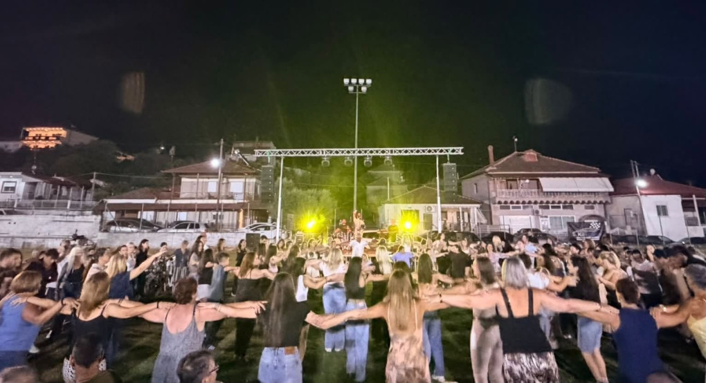 Τζαμτζής από τον χορό της Δόξας Μανδάλου: «Καλή ποδοσφαιρική χρονιά και καλή πορεία στην ομάδα»