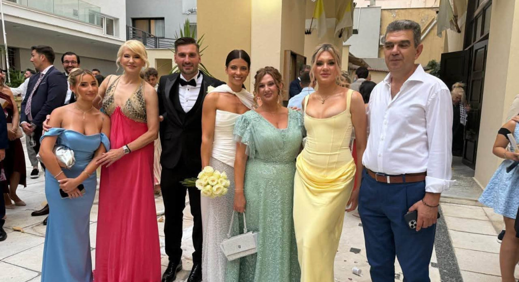 Σε ελληνοϊσπανικό γάμο στη Θεσσαλονίκη η Θεοδώρα Τζάκρη – Οι θερμές ευχές στους νεόνυμφους