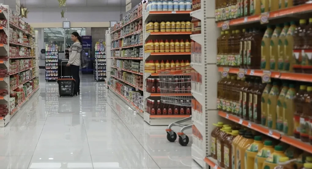 “Κλείδωσε” η λίστα για τη μείωση τιμών σε βασικά προϊόντα – Κρέατα, ζυμαρικά, γαλακτομικά, σχολικά
