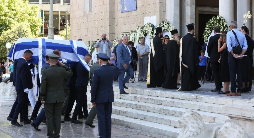 Το τελευταίο αντίο στον Γιάννη Βαρβιτσιώτη - Κυρ. Μητσοτάκης: Μας αφήνεις βαριά κληρονομιά