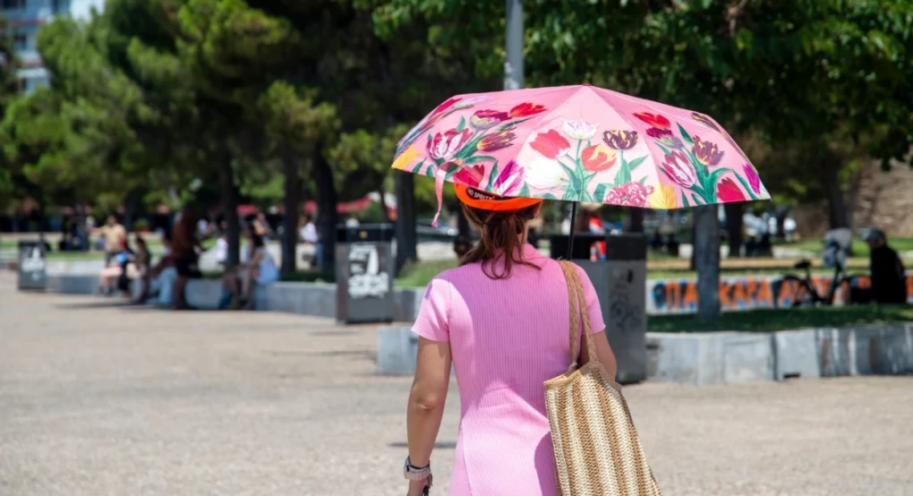 Καιρός: Ζέστη και ισχυροί ανέμοι συνθέτουν το σκηνικό - Μέχρι και 38 βαθμούς ο υδράργυρος, οι περιοχές με πολύ υψηλό κίνδυνο πυρκαγιάς