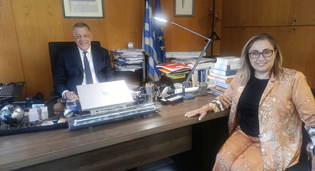 Στέλλα Αραμπατζή: Στο Υπουργείο Υποδομών για την απευθείας σύνδεση της Νάουσας με την Εγνατία Οδό