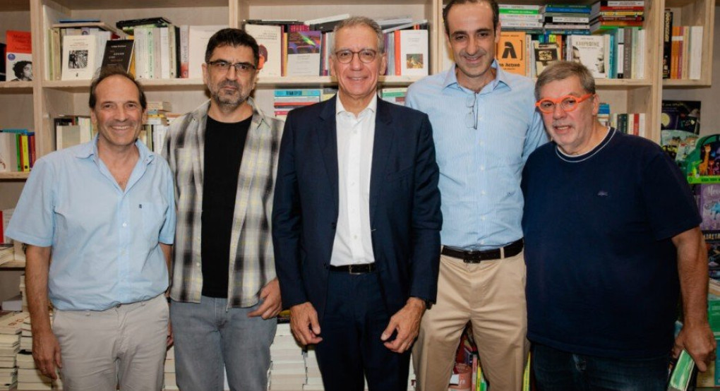 Bookmarkers: Η νέα πρωτοβουλία Δημητριάδη που βάζει το βιβλίο στη ζωή μας