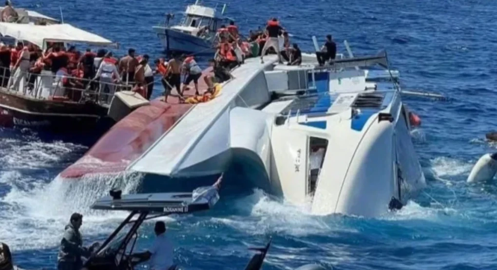 «Μπήκαν νερά, άρχισε να γέρνει, τρανταζόμασταν, η πλώρη διαλύθηκε» -Περιγραφές σοκ, ο καπετάνιος εγκατέλειψε από τους πρώτους το καταμαράν, λένε