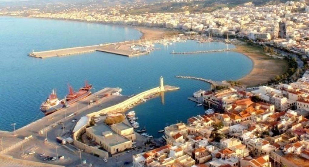 Η τουριστική σεζόν «τραβάει» έως τις 20 Οκτωβρίου στην Κρήτη με υψηλές πληρότητες και 1,67 εκατ. διαθέσιμες αεροπορικές θέσεις
