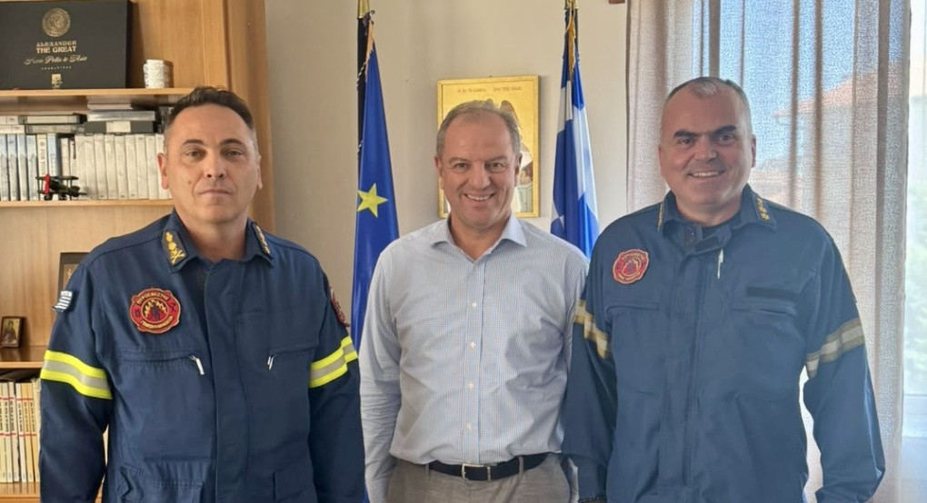 Συνάντηση Διονύση Σταμενίτη με τον Διοικητή της Πυροσβεστικών Υπηρεσιών Π.Ε. Πέλλας