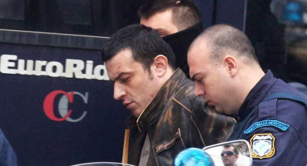 Ανθρωποκυνηγητό για τον Αλκέτ Ριζάι – Κηρύχθηκε δραπέτης