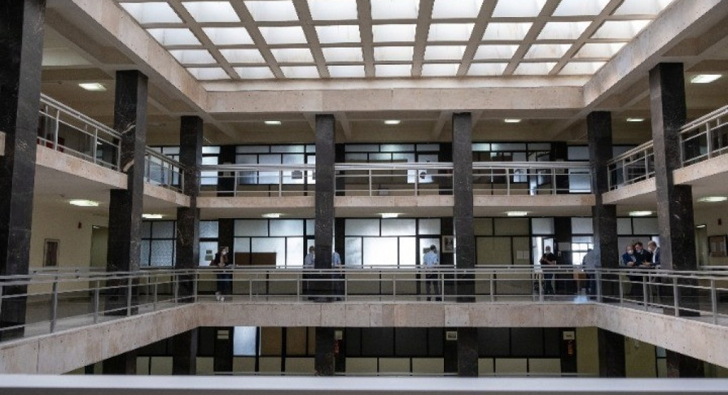 Ελεύθεροι με περιοριστικούς όρους οι δύο κατηγορούμενοι για τον βαρύ οπλισμό