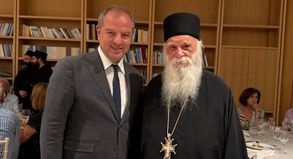 Διονύσης Σταμενίτης: Παρών στην εκδήλωση για τα 50 χρόνια της Μονής Ξενοφώντος – Οι διαχρονικοί δεσμοί με την Εκκλησία
