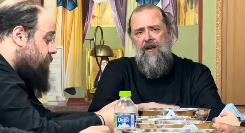 Μια ξεχωριστή στιγμή: Ο Μητροπολίτης Θεσσαλονίκης Φιλόθεος και ο π. Χερουβείμ Τσίνογλου τραγούδησαν στην τράπεζα
