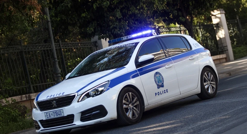 Παραδόθηκε ο 22χρονος που μαχαίρωσε τον 32χρονο στην Ελευσίνα: Ισχυρίζεται ότι πρώτα τον τραυμάτισε το θύμα και θα υποβάλει μήνυση