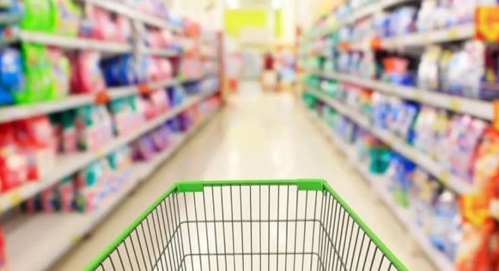 Σκληρά παζάρια με την αγορά για να μπει «φρένο» στις ανατιμήσεις -Η νέα «συμφωνία κυρίων» και το σχέδιο για τα Χριστούγεννα
